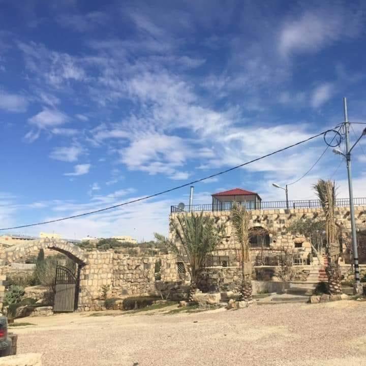 Heritige Inn Jordan Al-Qasr Exteriör bild